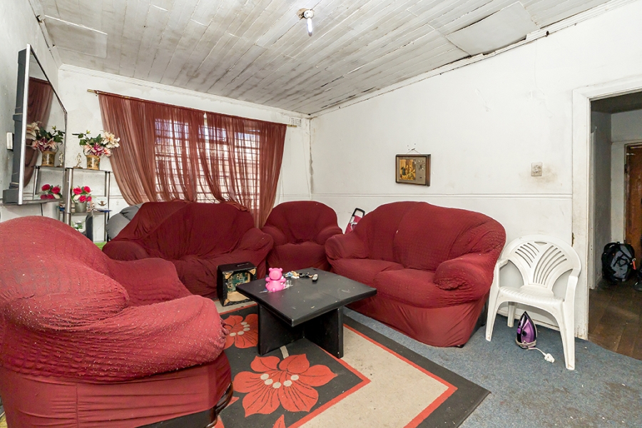 4 Bedroom Property for Sale in Lansdowne Western Cape